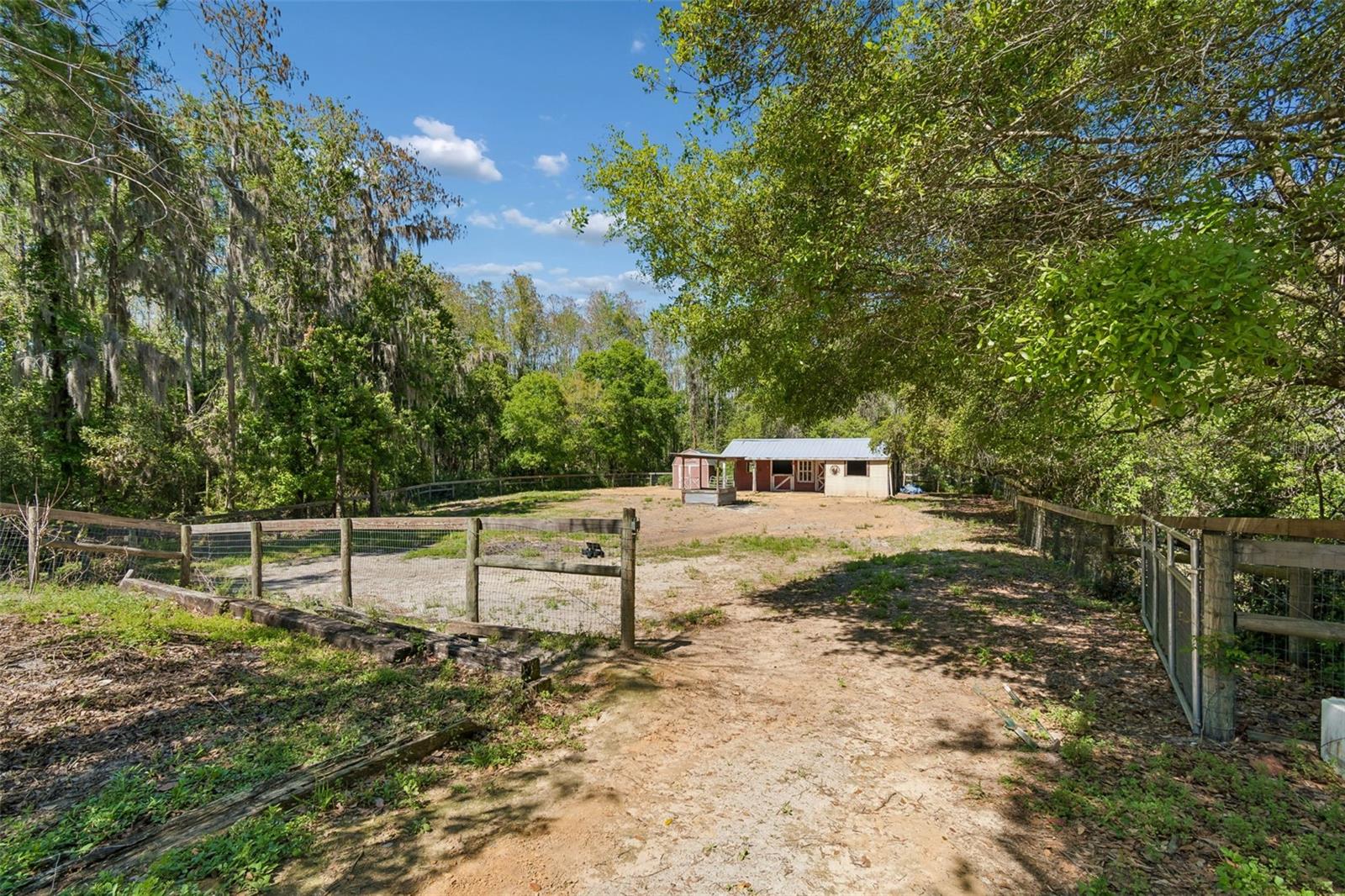 Listing photo id 26 for 7618 Mokena Court