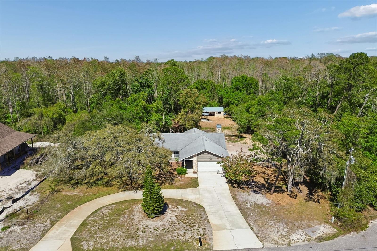 Listing photo id 2 for 7618 Mokena Court