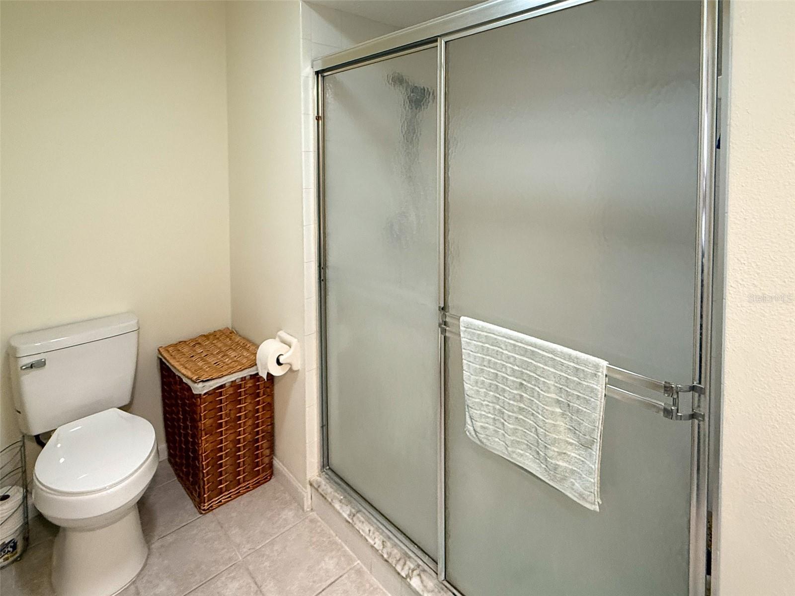 Image 18 of 34 For 7530 Roy Court