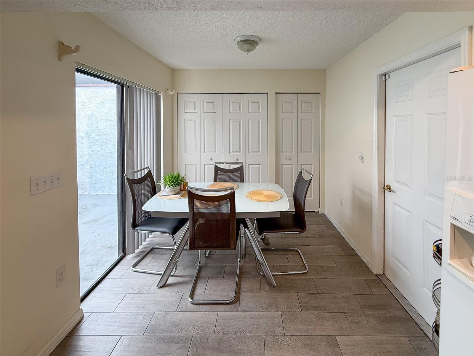 Image 21 of 34 For 7530 Roy Court