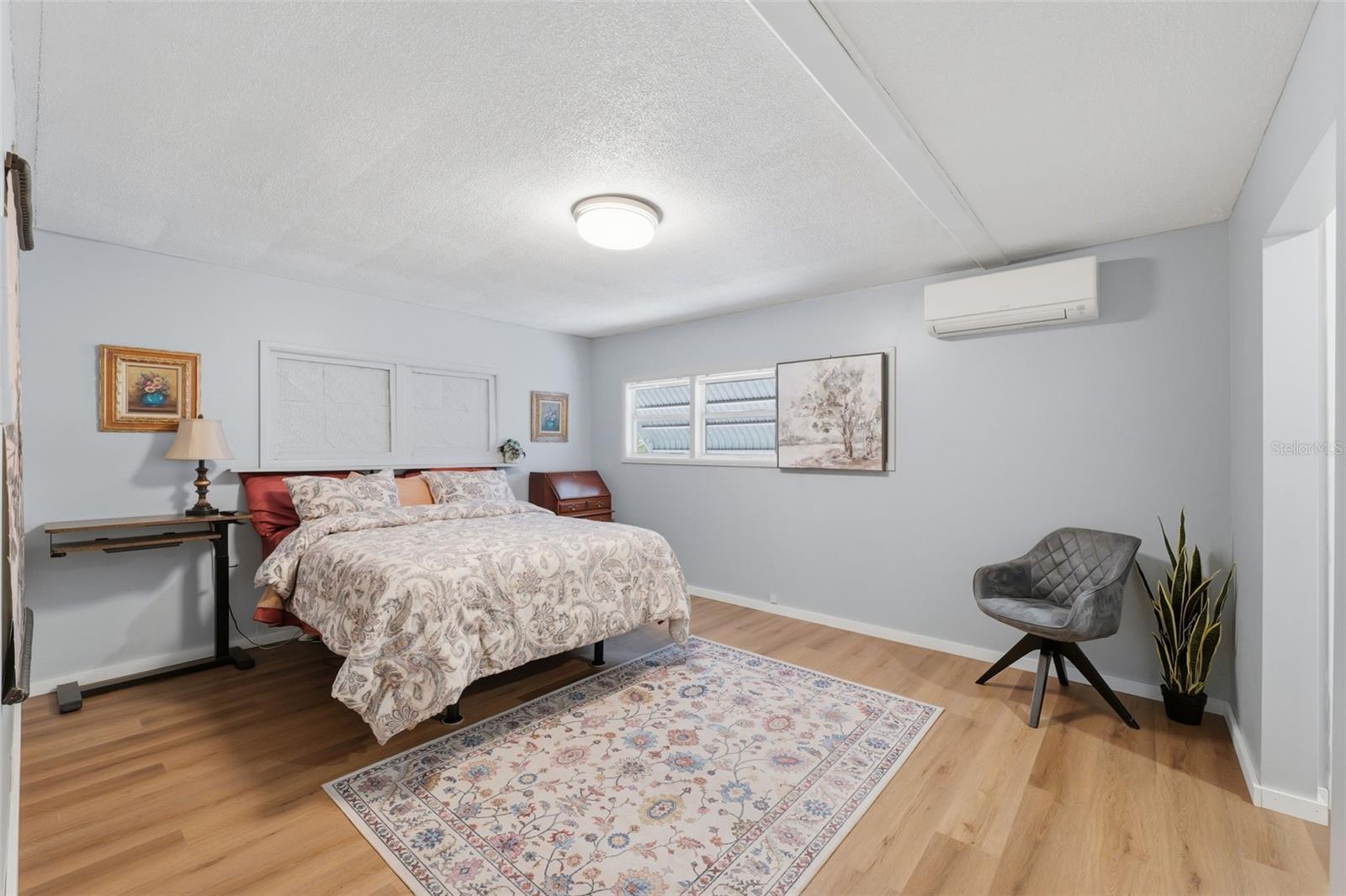 Image 13 of 43 For 9328 Highpoint Boulevard