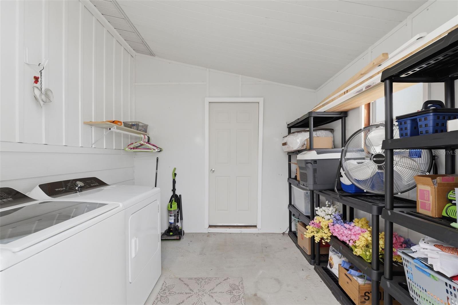 Image 23 of 43 For 9328 Highpoint Boulevard