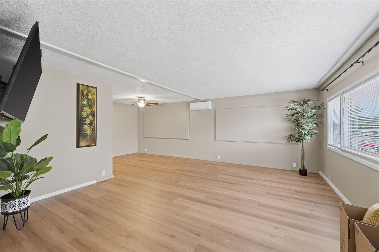 Image 5 of 43 For 9328 Highpoint Boulevard