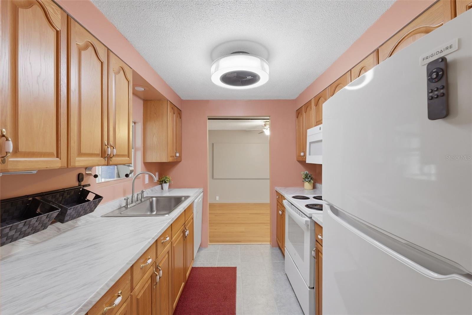 Image 9 of 43 For 9328 Highpoint Boulevard