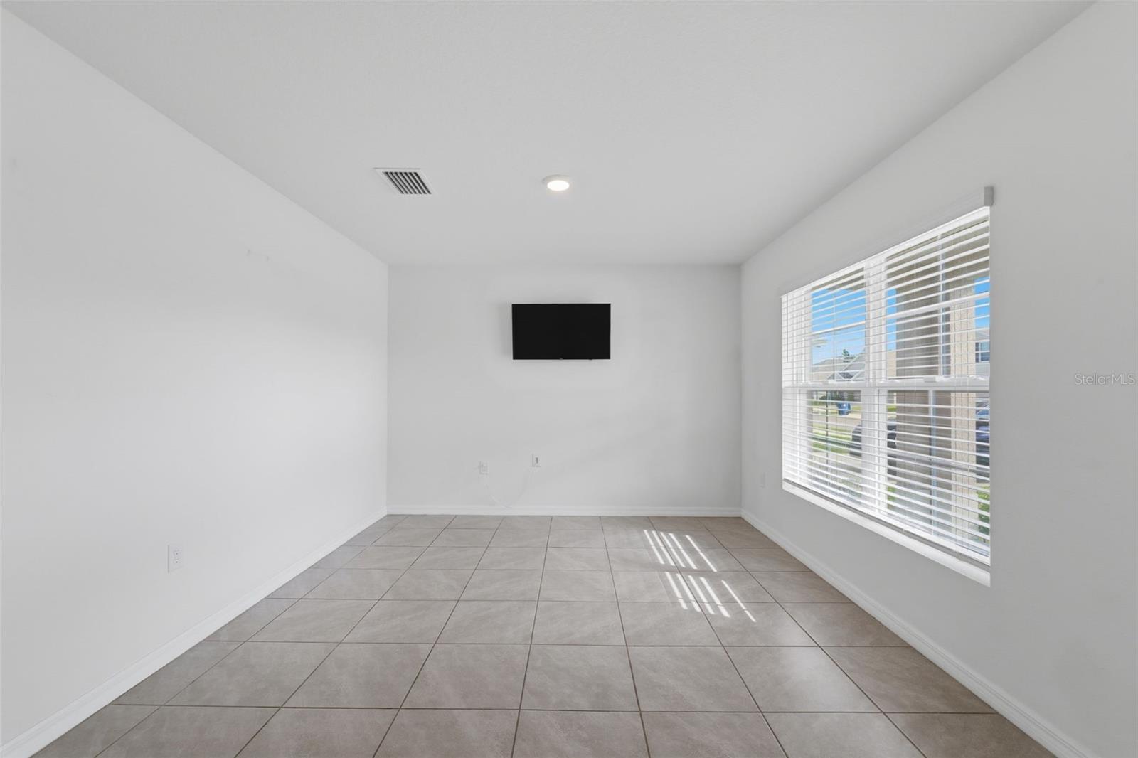 Image 5 of 66 For 7517 Gardner Street