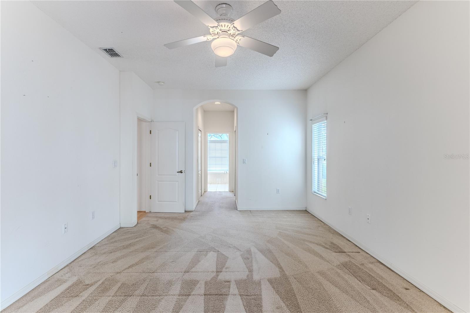 Image 28 of 62 For 431 Quane Avenue