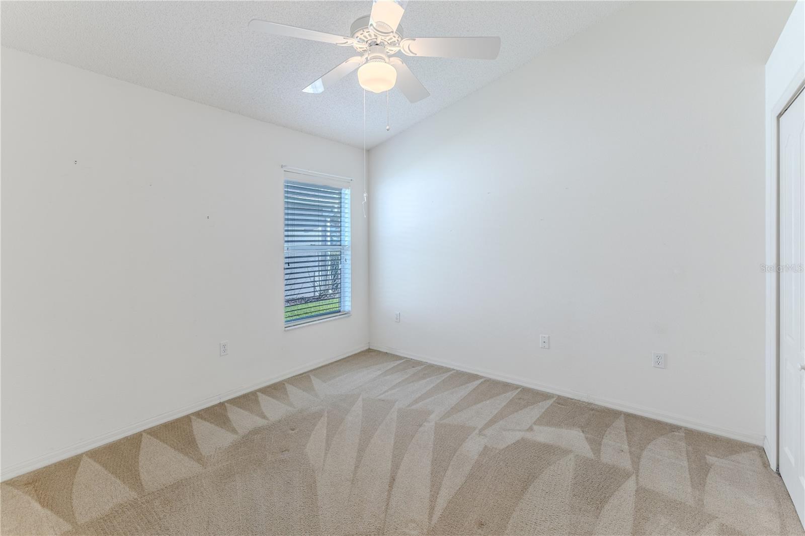 Image 39 of 62 For 431 Quane Avenue