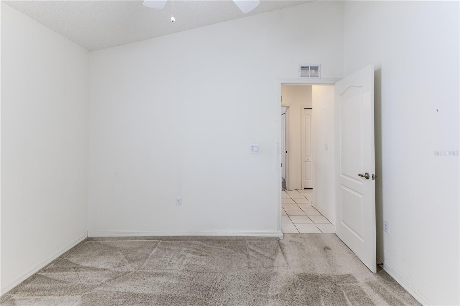 Image 44 of 62 For 431 Quane Avenue