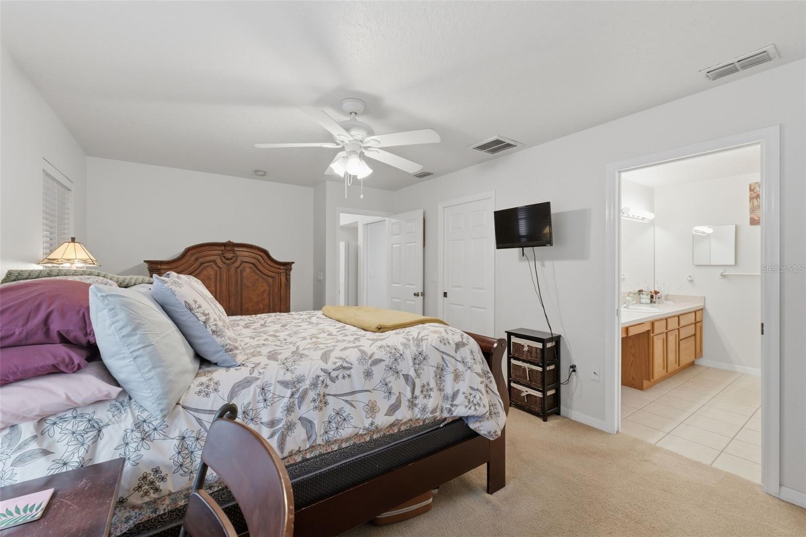 Image 11 of 47 For 10294 Dotted Wren Avenue