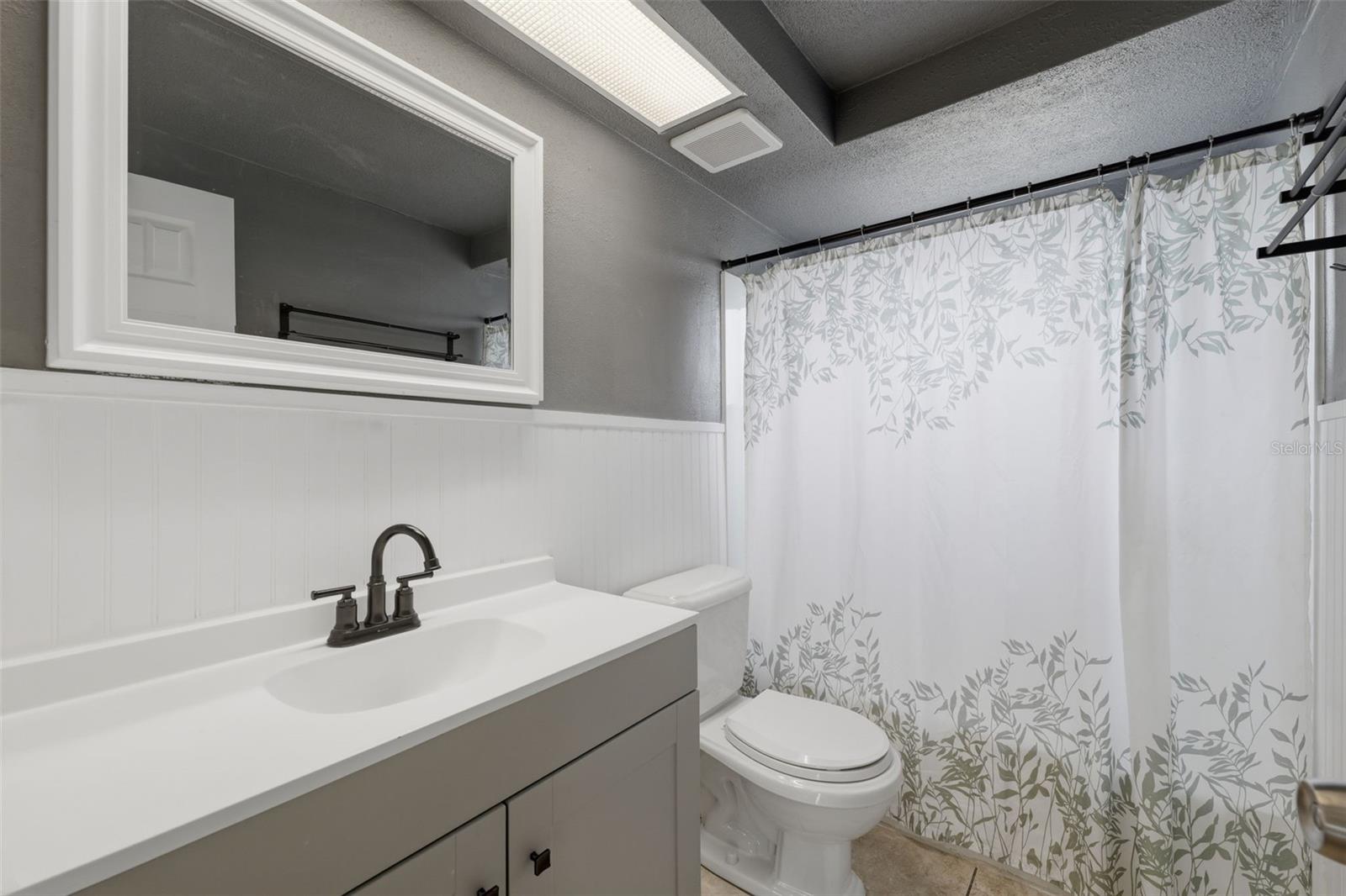 Image 15 of 36 For 10011 Cherry Creek Lane