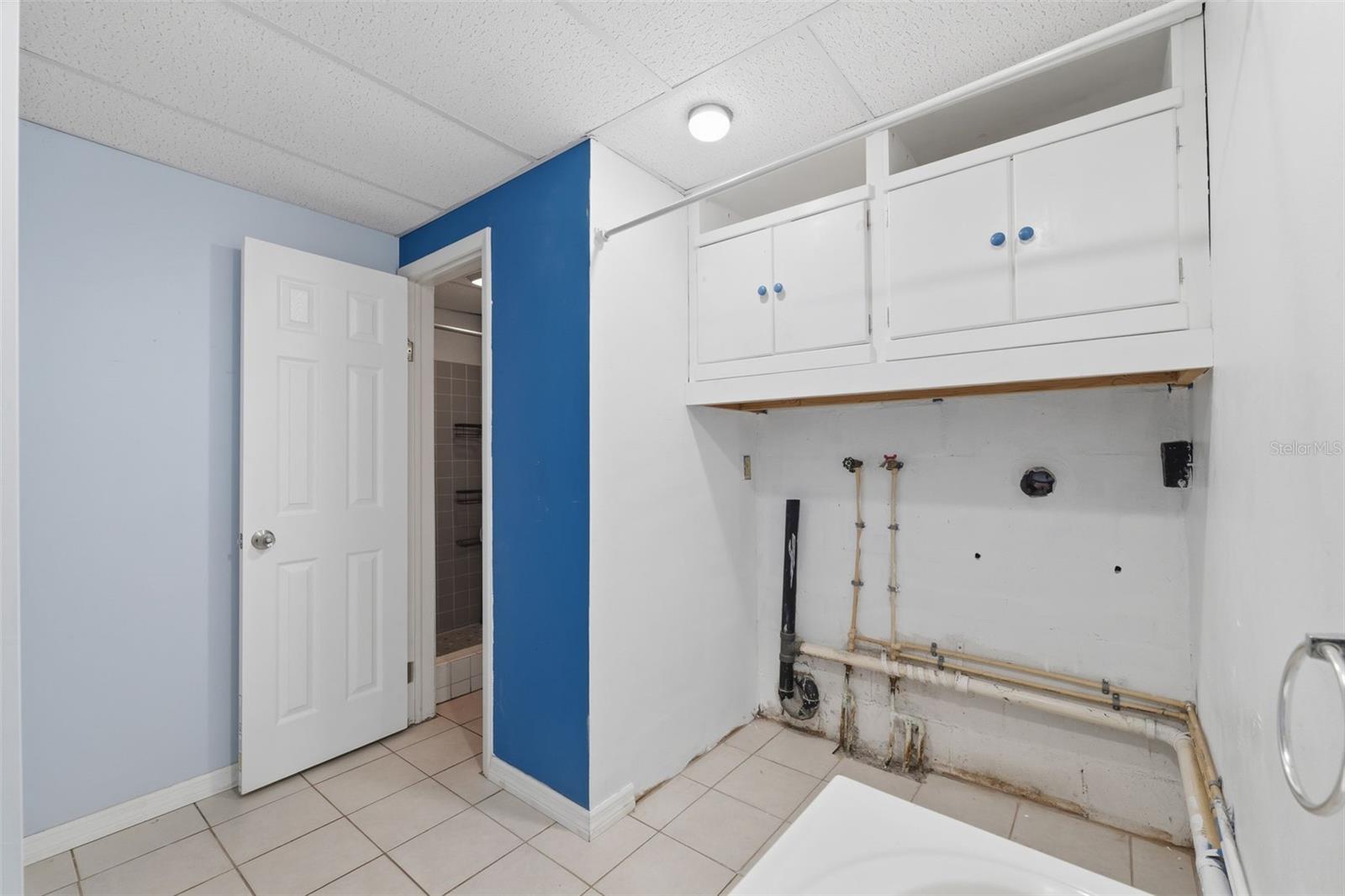 Image 18 of 36 For 10011 Cherry Creek Lane