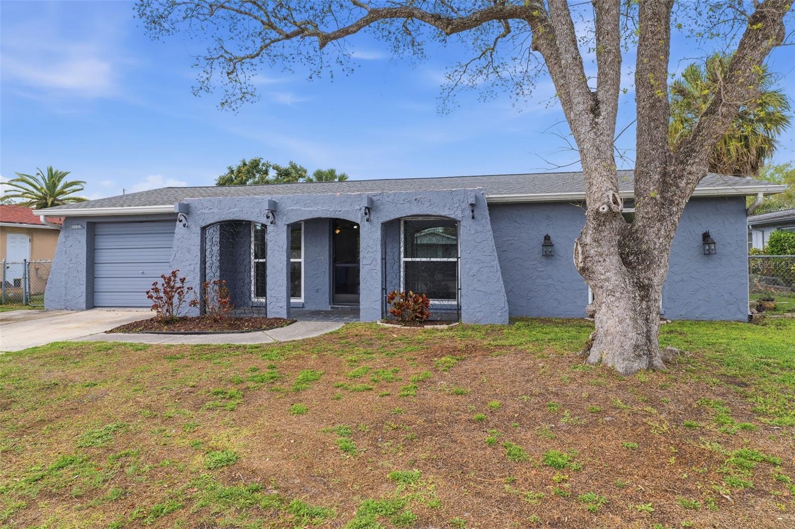 Image 25 of 36 For 10011 Cherry Creek Lane