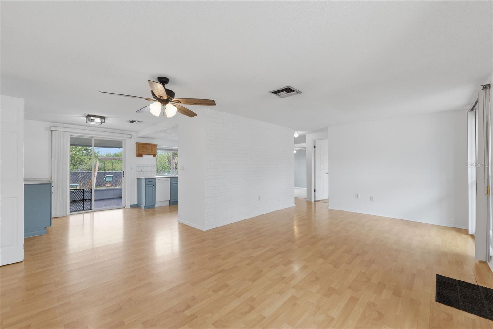 Image 4 of 36 For 10011 Cherry Creek Lane