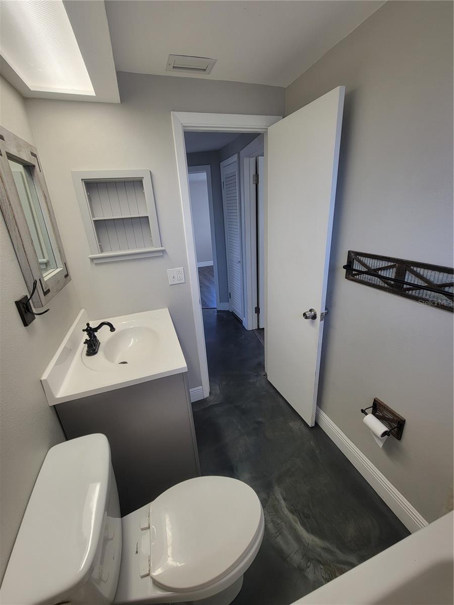 Image 25 of 35 For 4214 Ridgefield Avenue