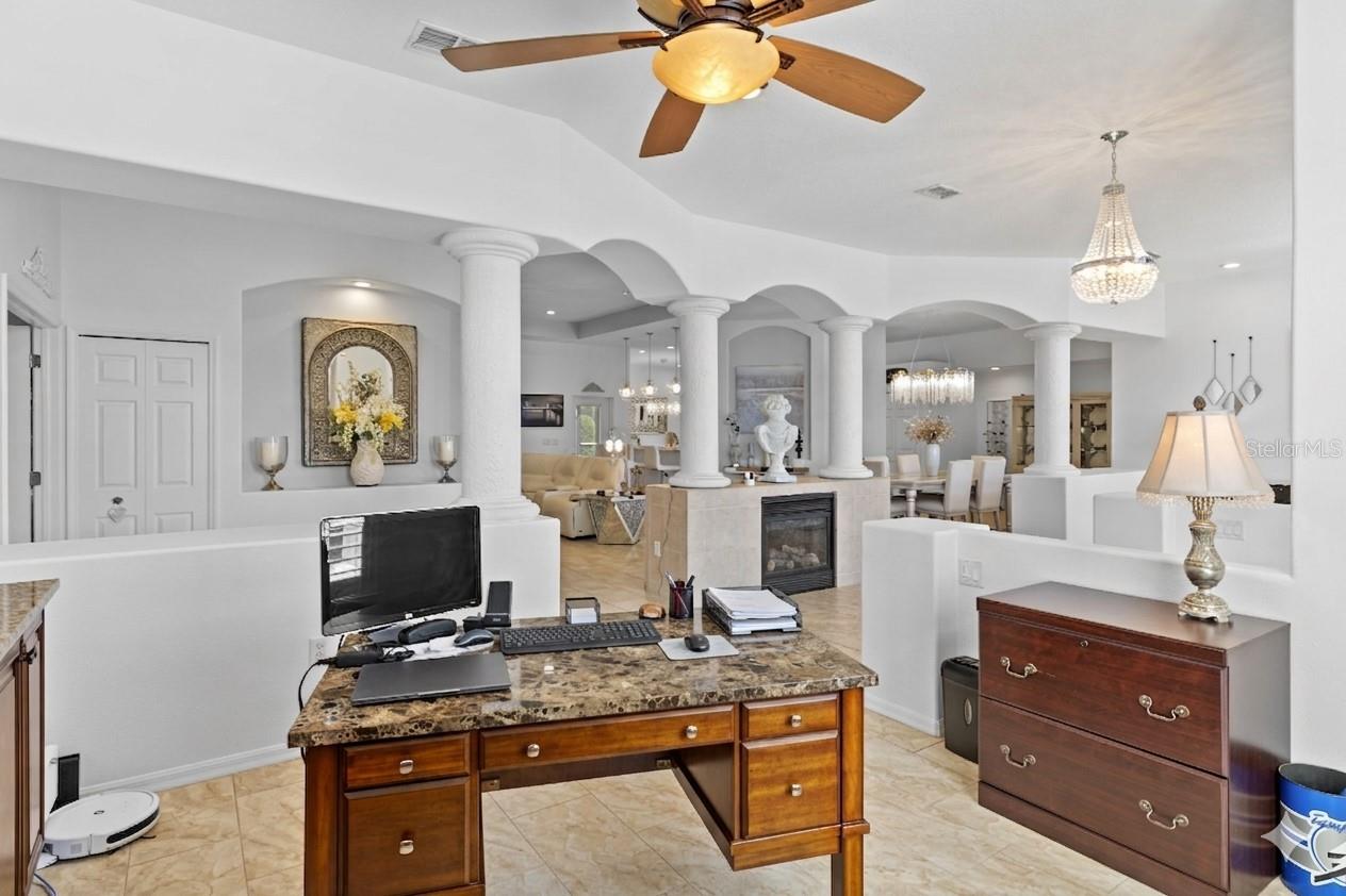 Image 10 of 69 For 4061 Misty View Drive