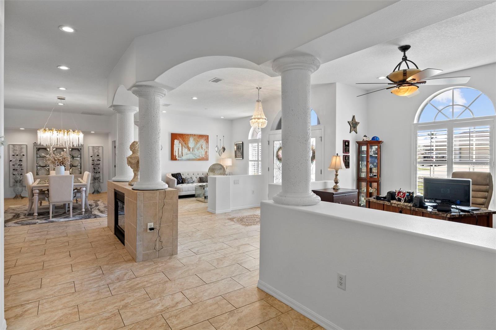 Image 11 of 69 For 4061 Misty View Drive