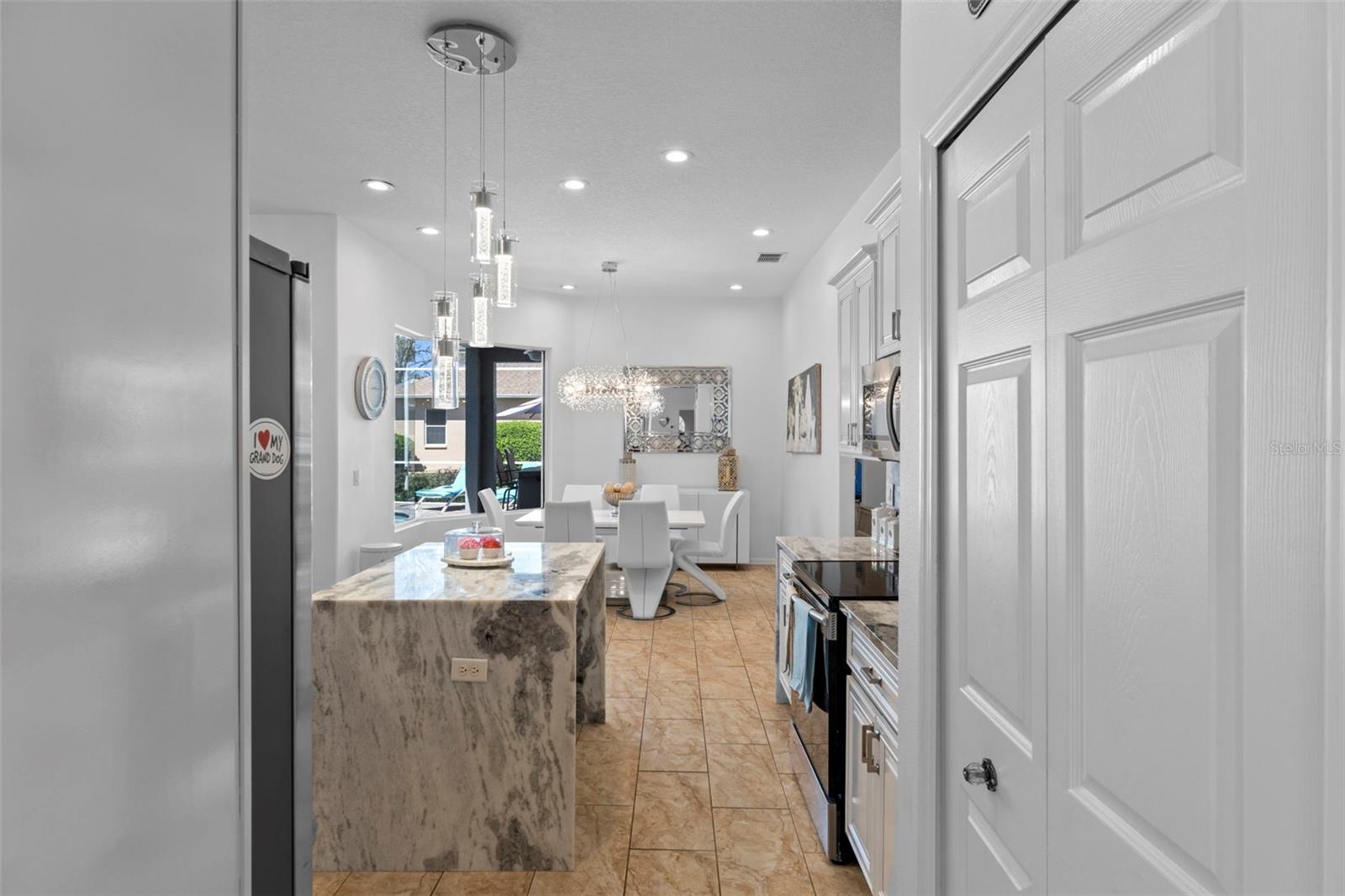 Image 27 of 69 For 4061 Misty View Drive