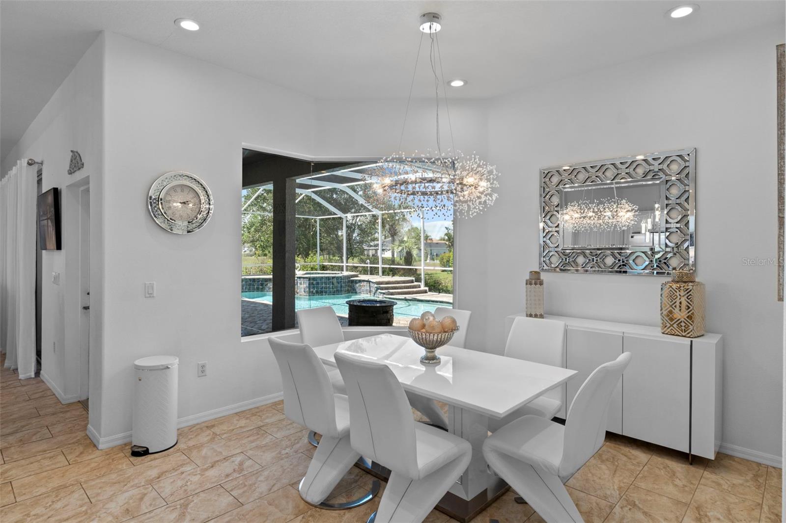 Image 29 of 69 For 4061 Misty View Drive