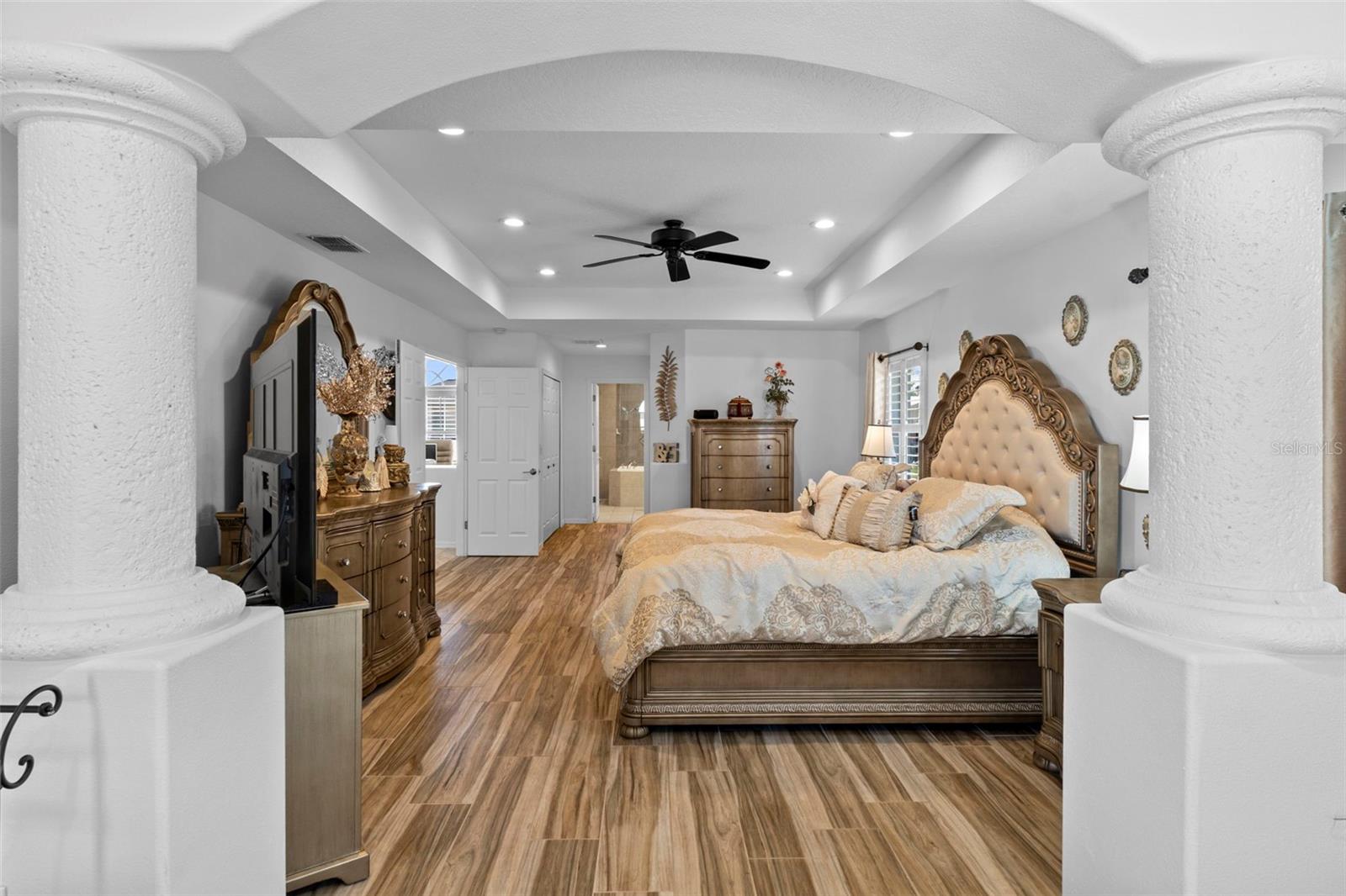 Image 32 of 69 For 4061 Misty View Drive