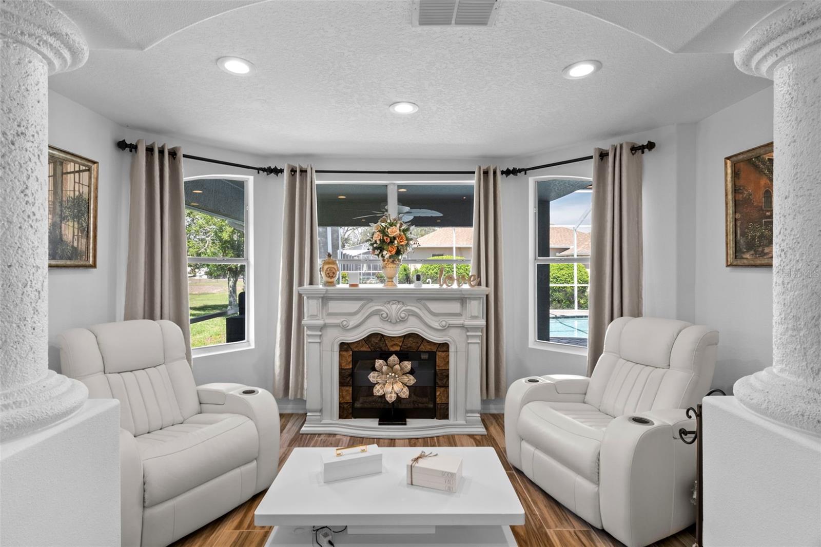 Image 33 of 69 For 4061 Misty View Drive