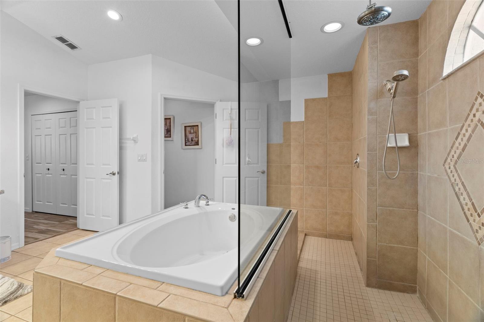 Image 37 of 69 For 4061 Misty View Drive