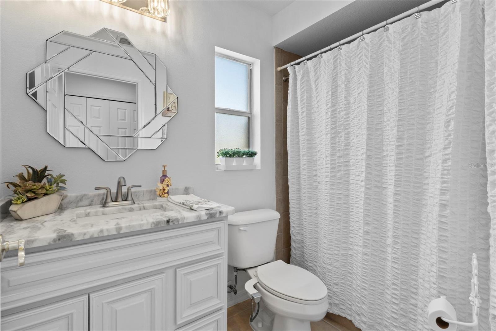 Image 40 of 69 For 4061 Misty View Drive