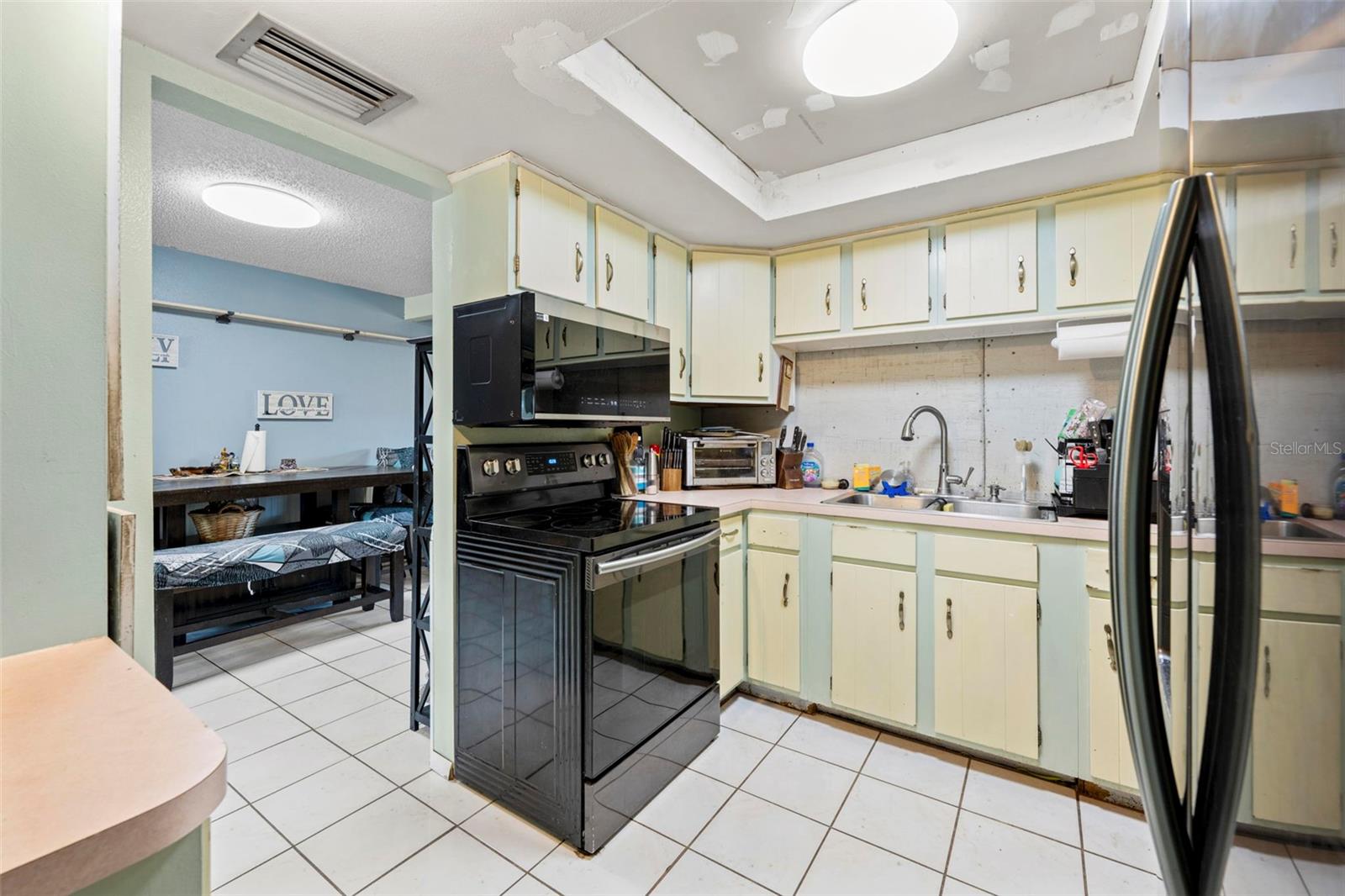 Image 12 of 39 For 11201 Island Pine Drive