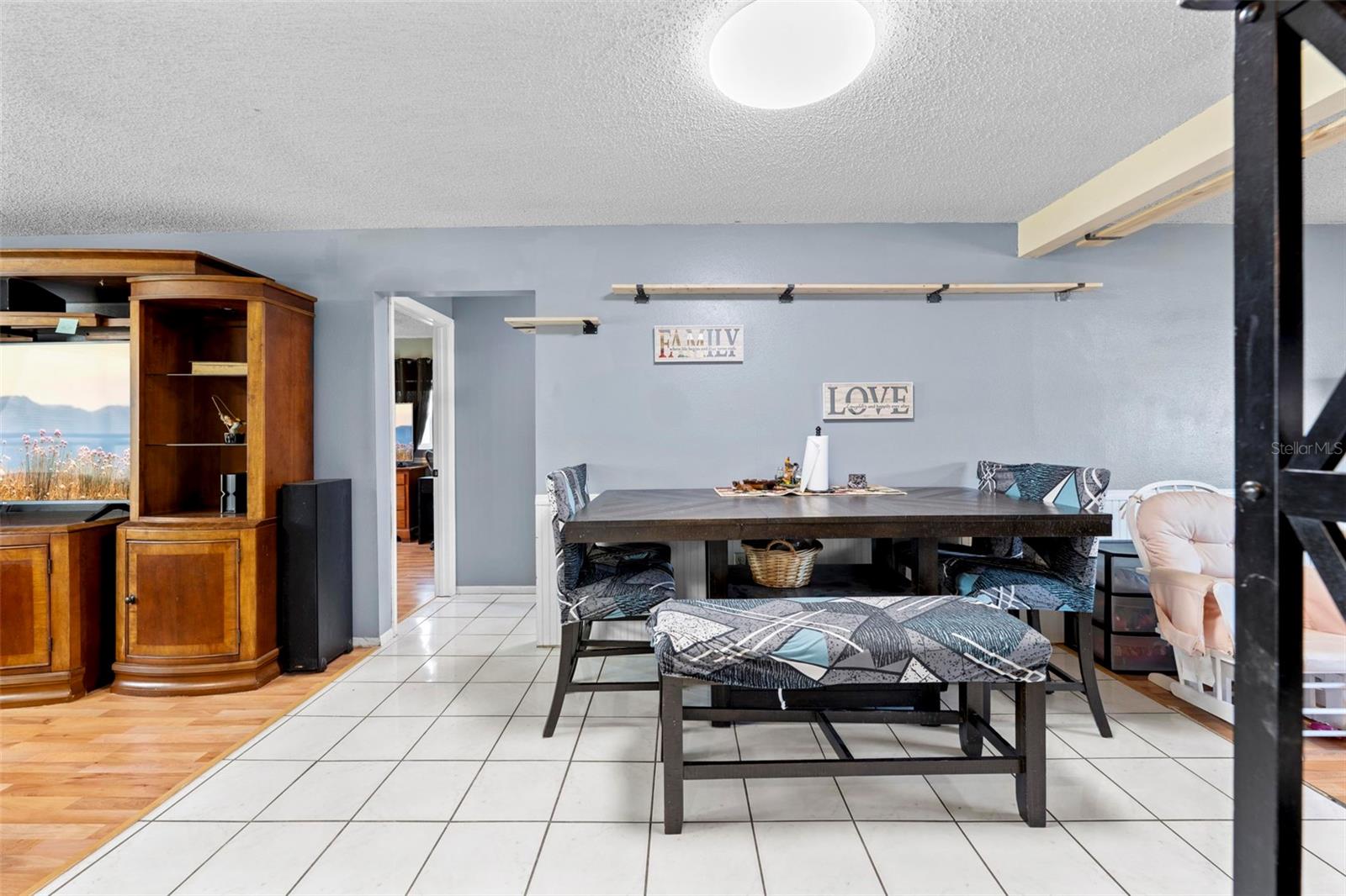 Image 15 of 39 For 11201 Island Pine Drive