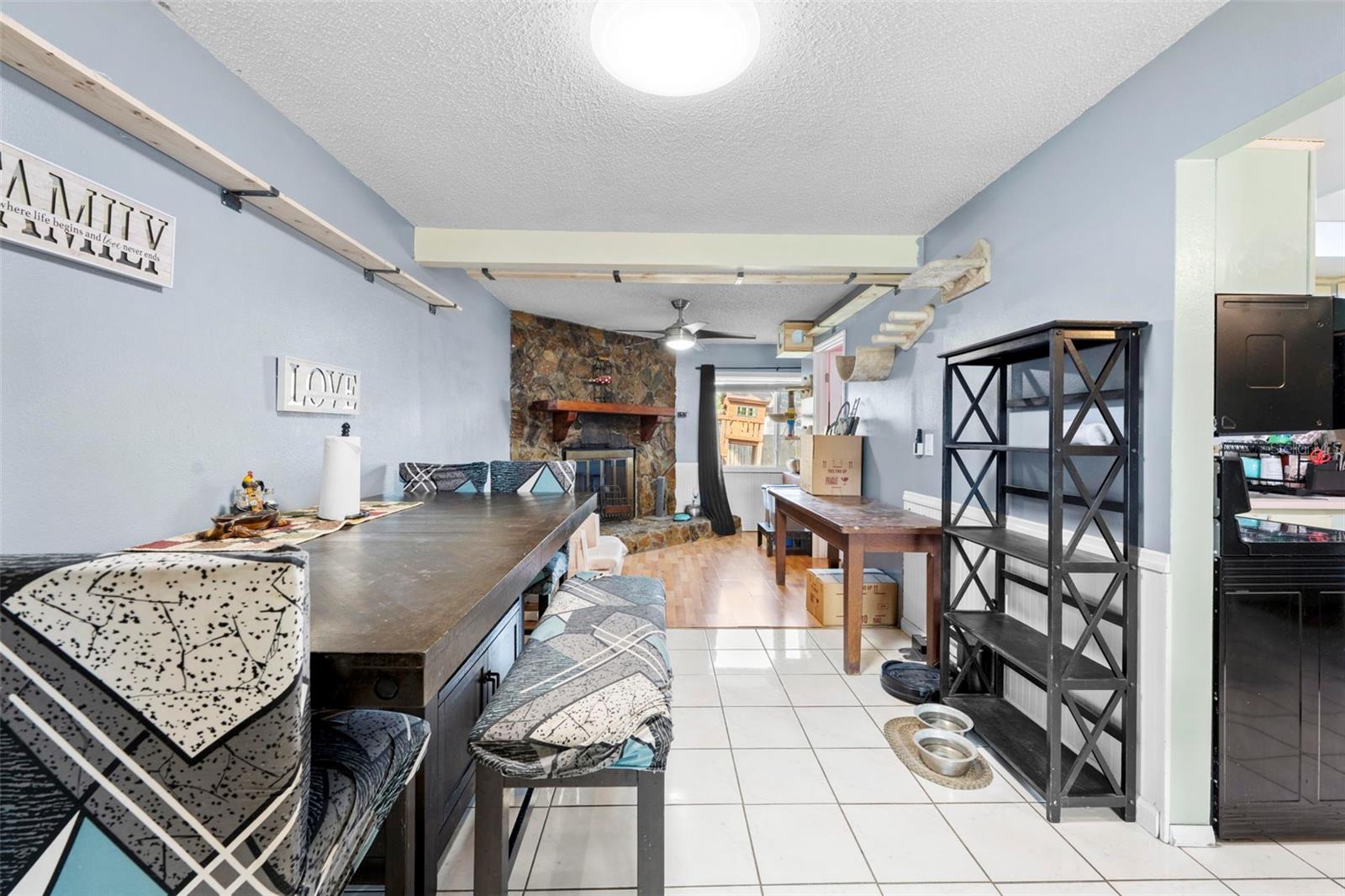 Image 16 of 39 For 11201 Island Pine Drive