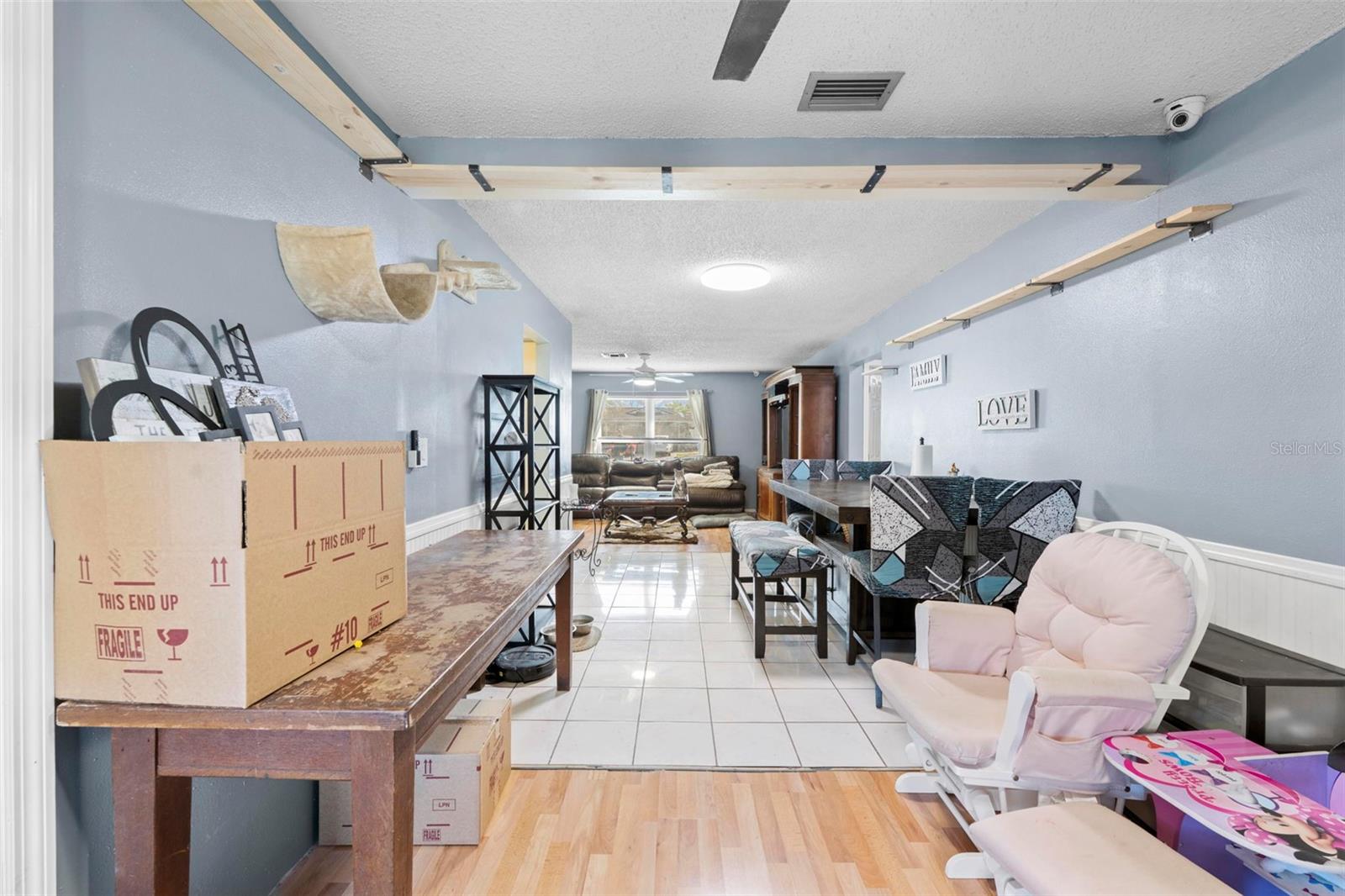 Image 19 of 39 For 11201 Island Pine Drive