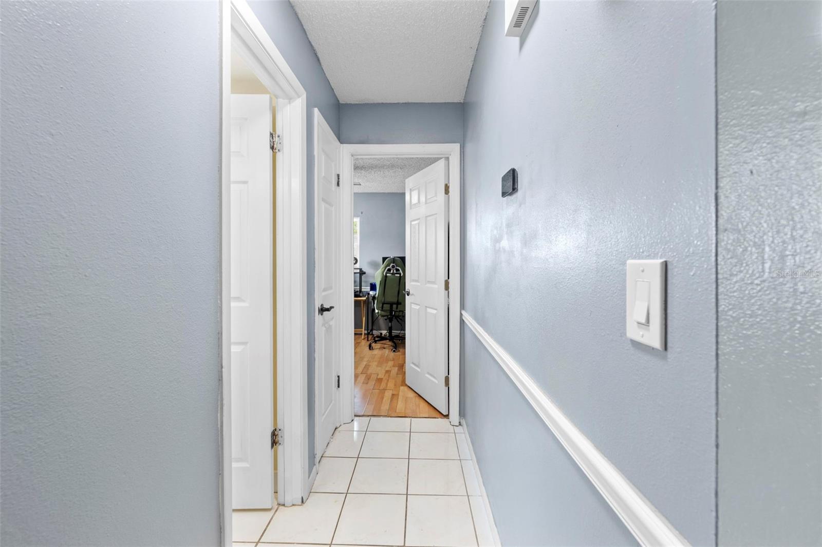 Image 23 of 39 For 11201 Island Pine Drive