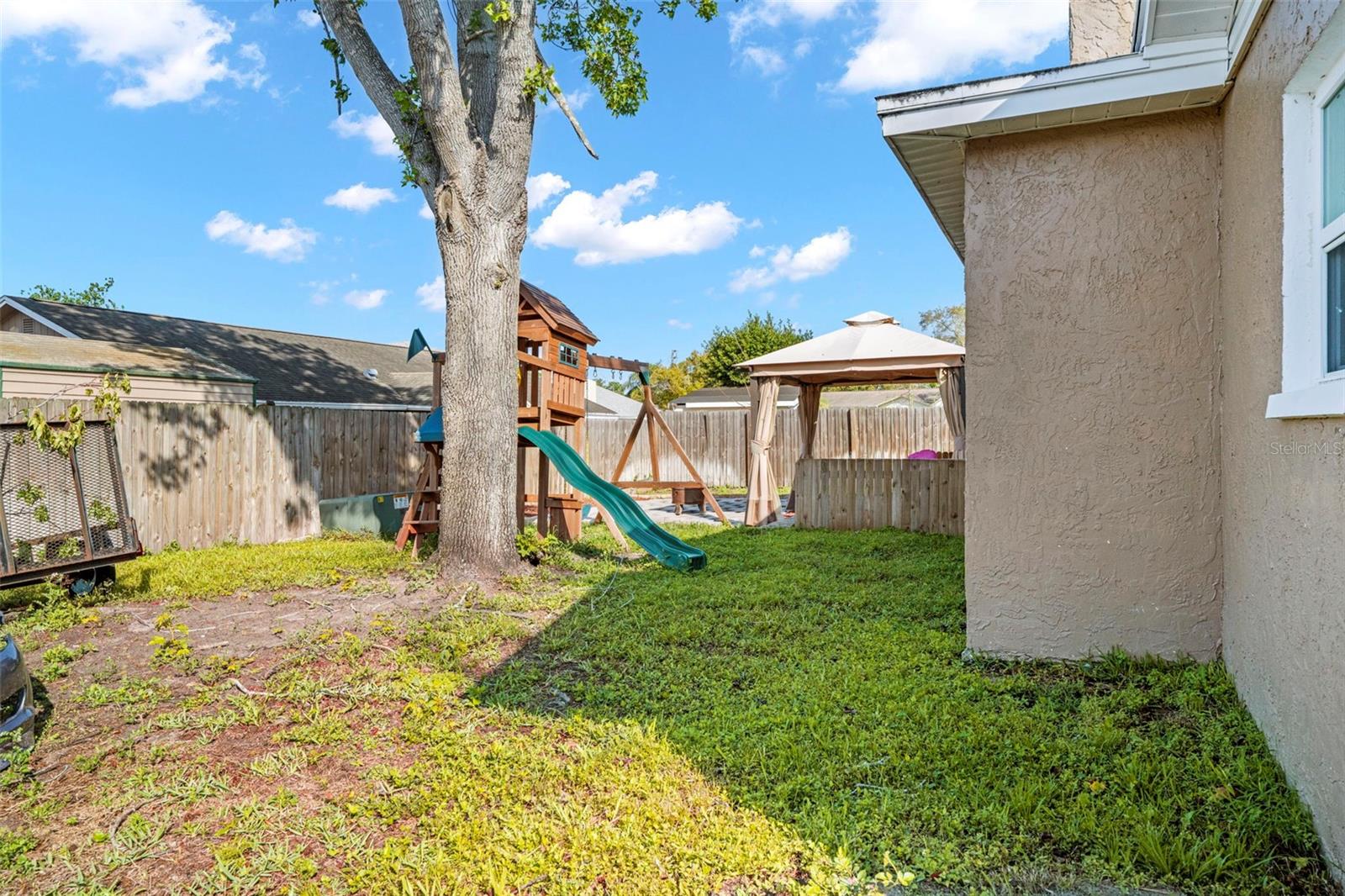 Image 37 of 39 For 11201 Island Pine Drive