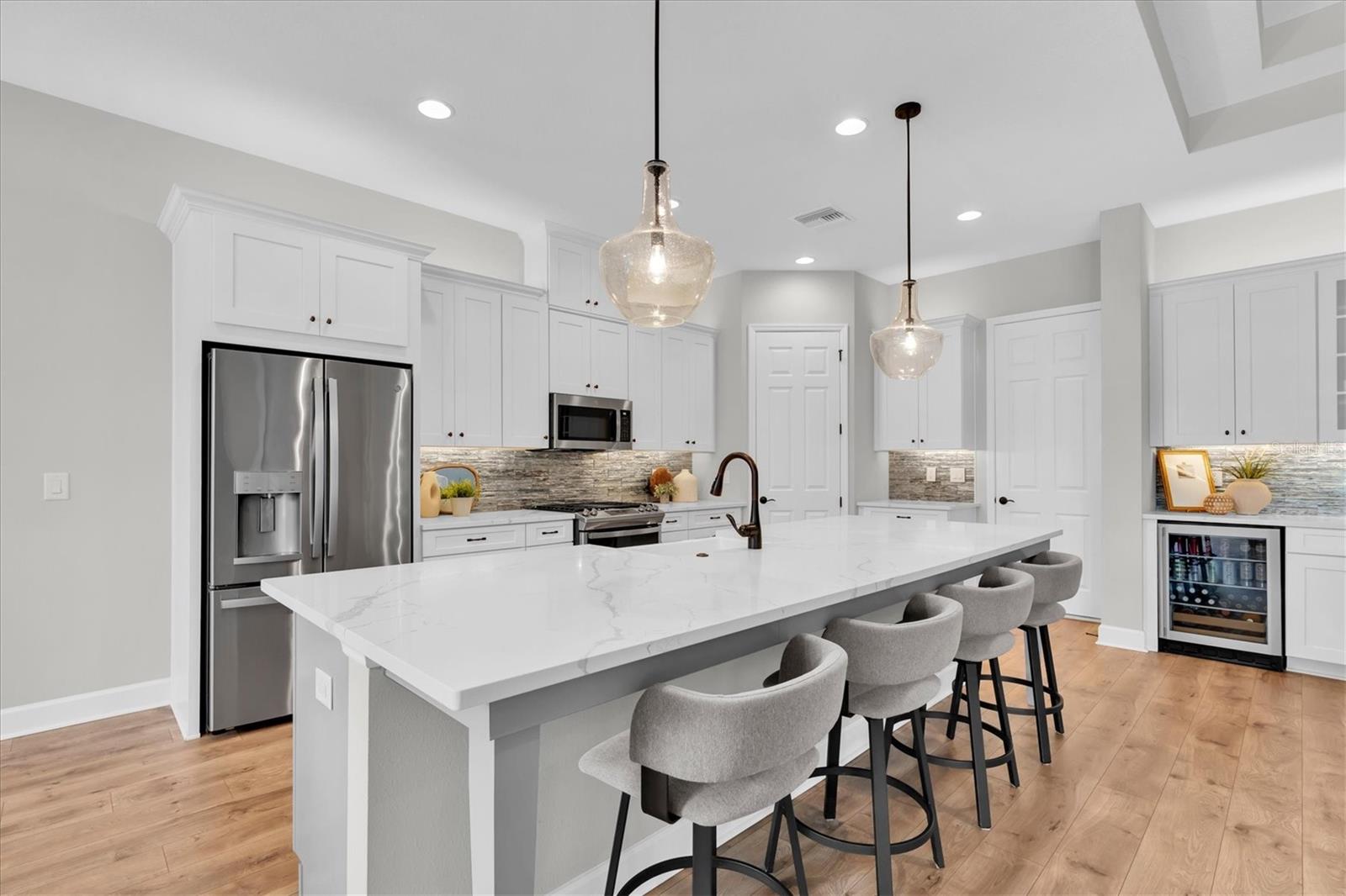 Image 19 of 95 For 4069 Barbour Trail