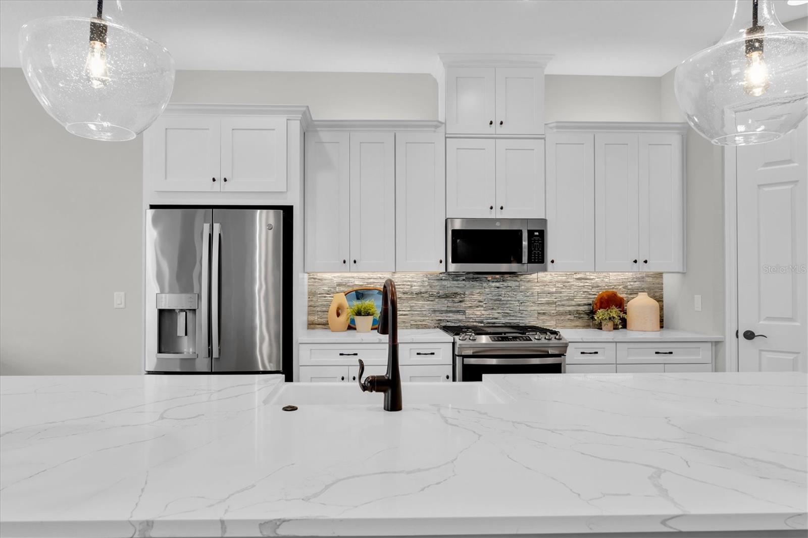 Image 22 of 95 For 4069 Barbour Trail