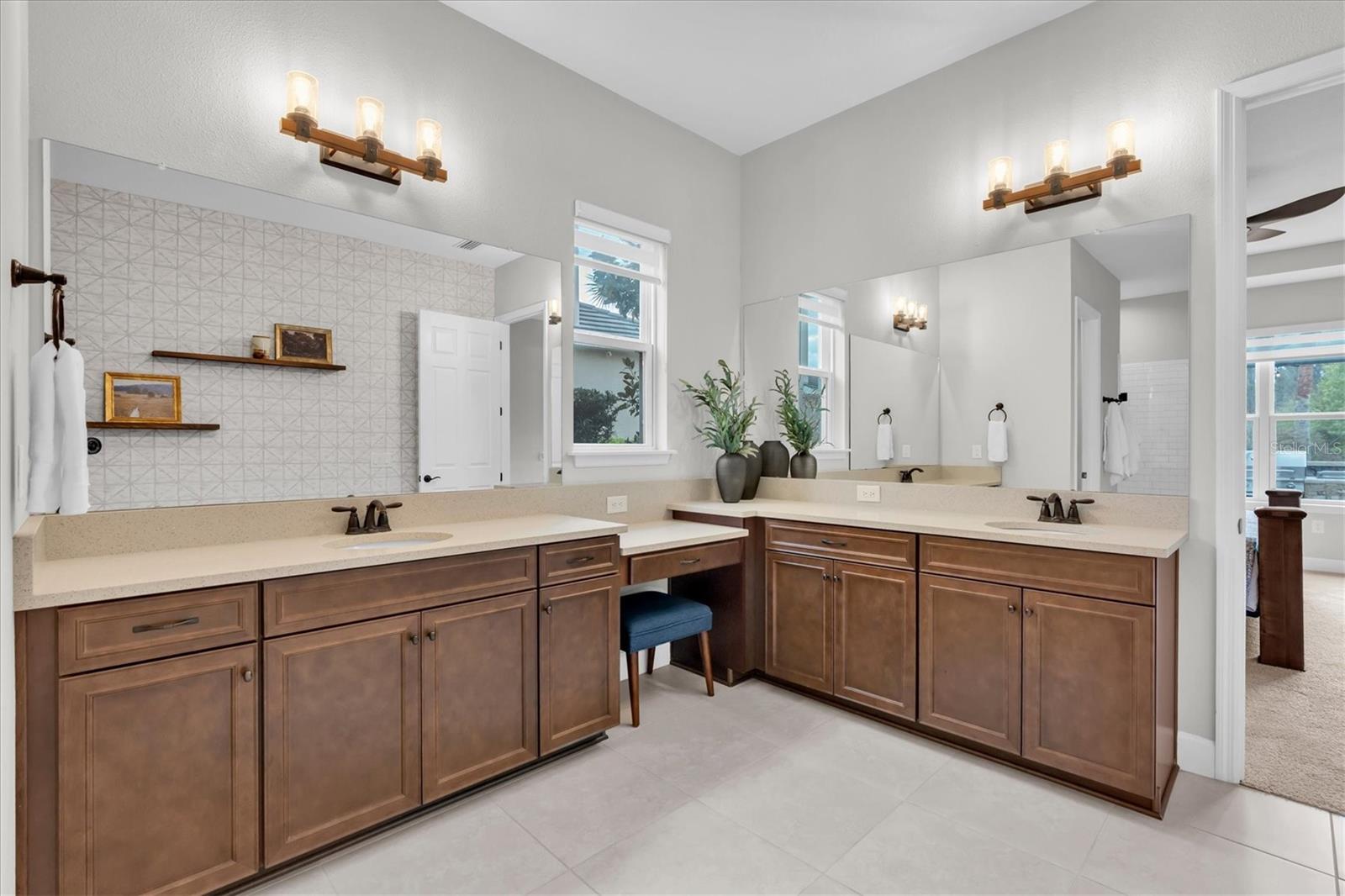 Image 27 of 95 For 4069 Barbour Trail