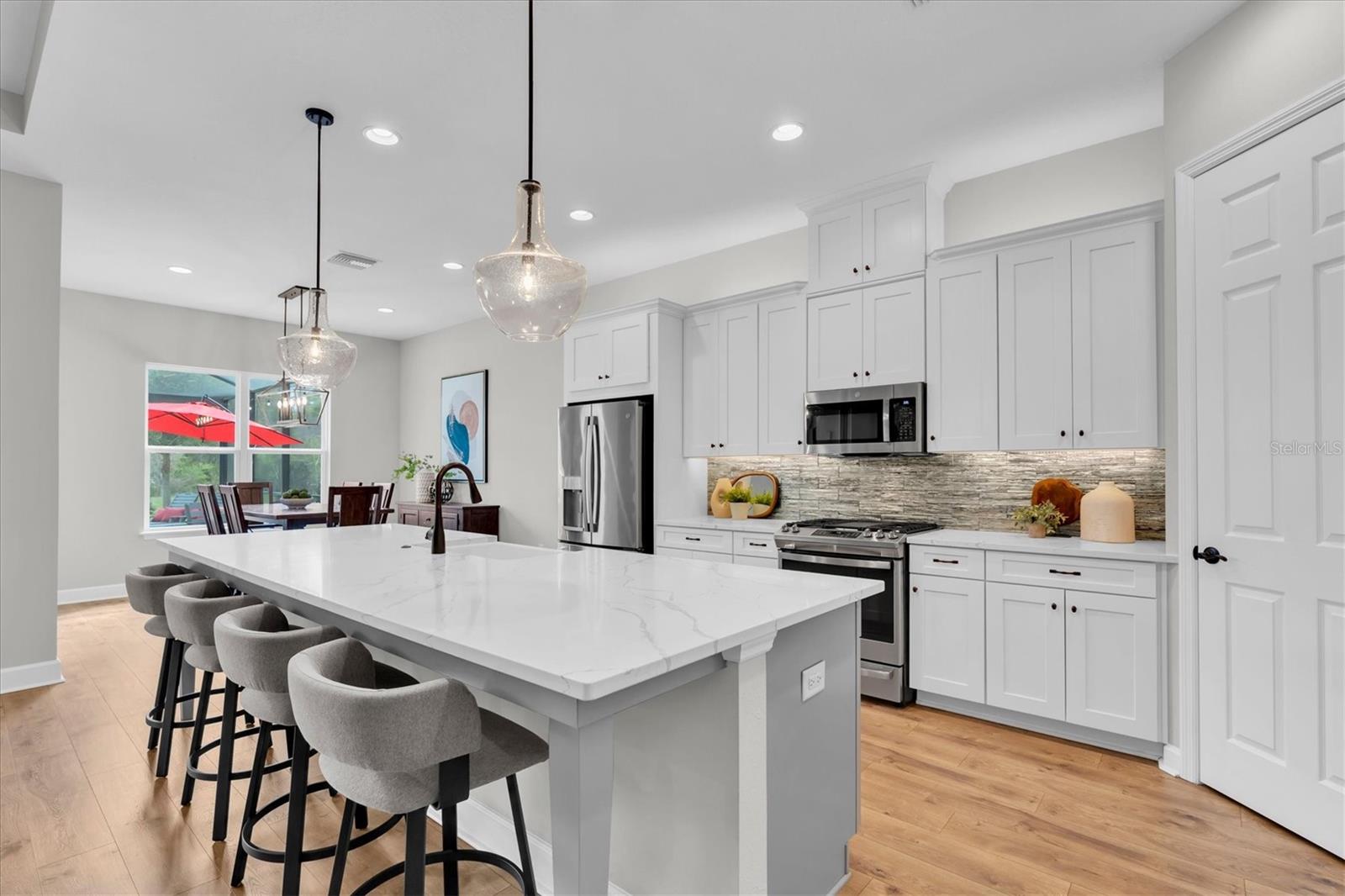 Image 3 of 95 For 4069 Barbour Trail