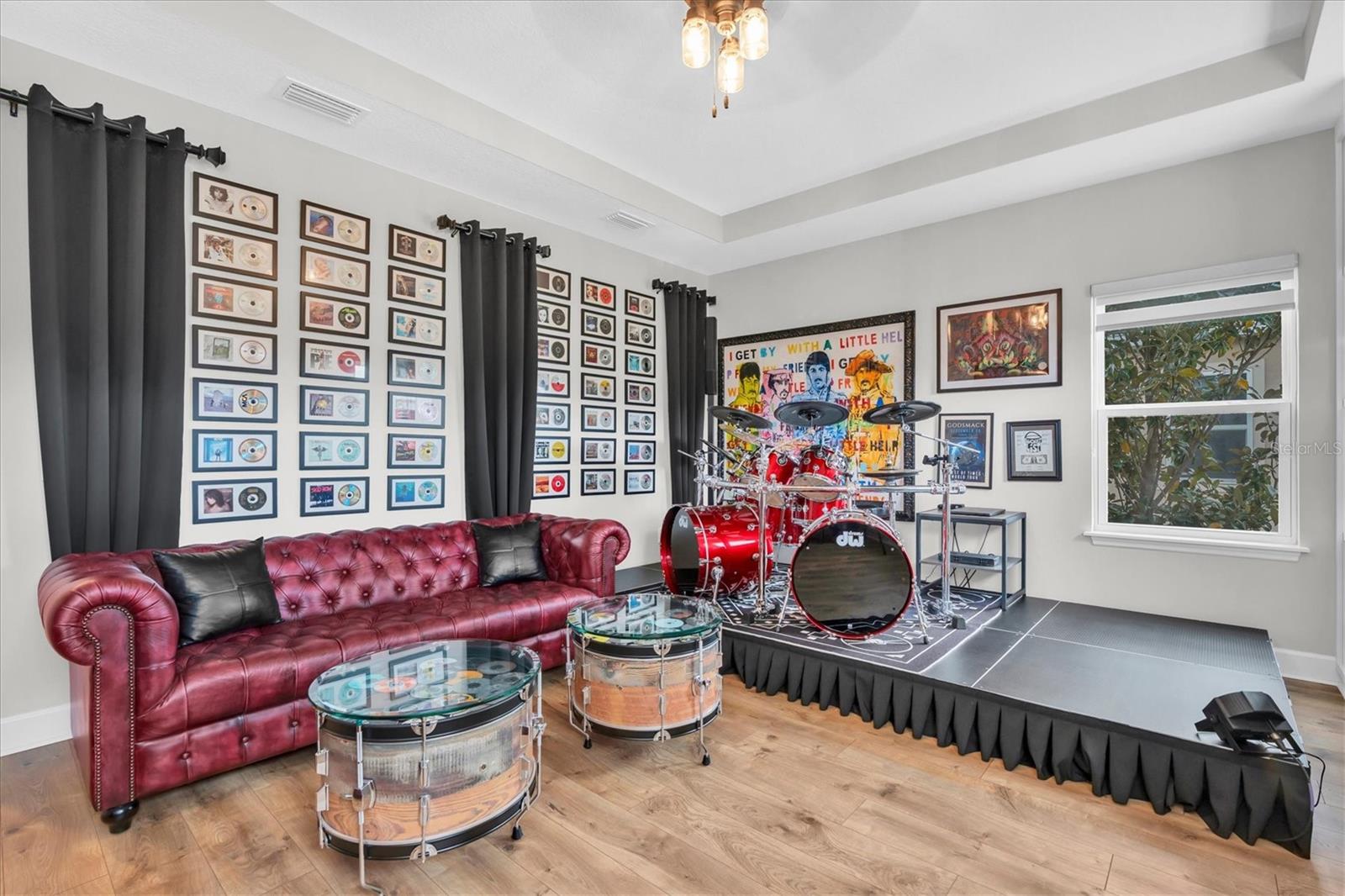 Image 42 of 95 For 4069 Barbour Trail