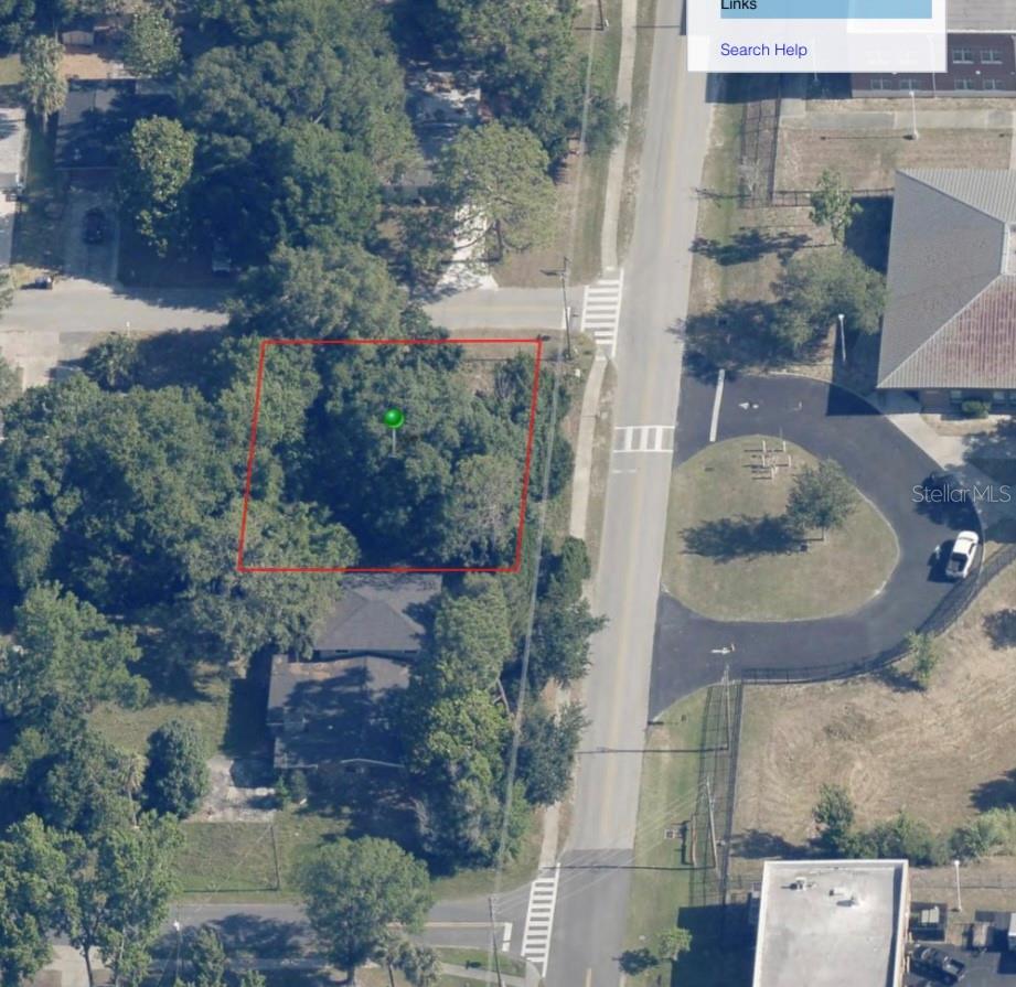 Listing photo id 2 for 764 12th Street