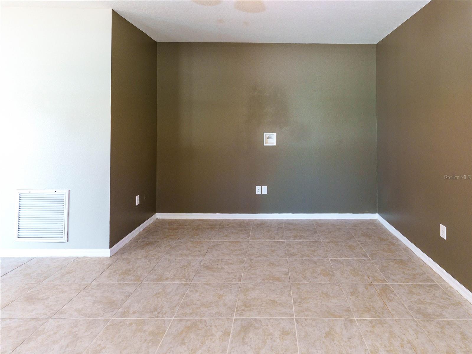 Image 10 of 33 For 11727 Colony Lakes Boulevard