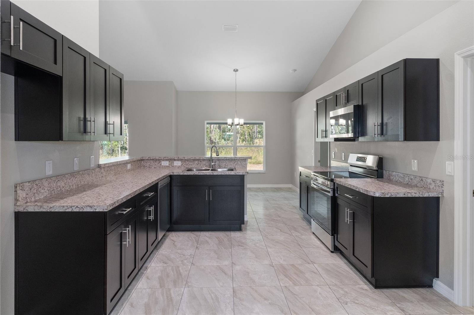 Image 15 of 40 For 11357 Latchwood Avenue