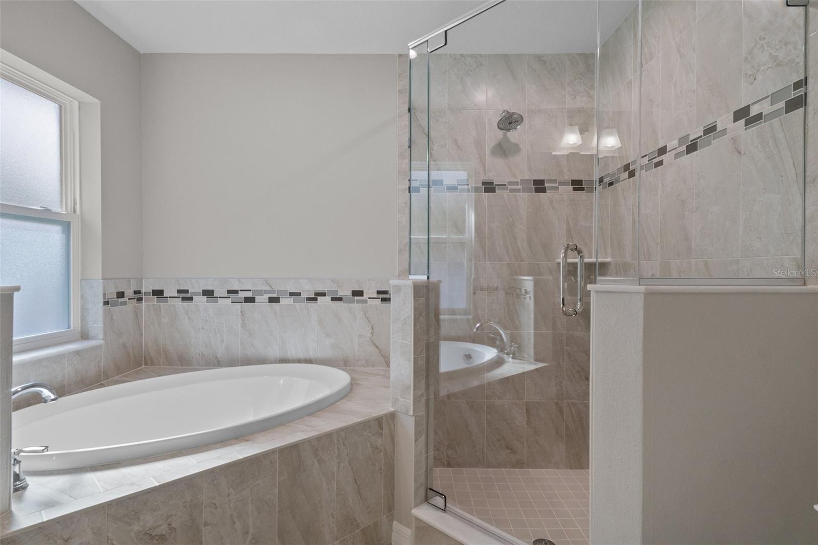 Image 29 of 40 For 11357 Latchwood Avenue