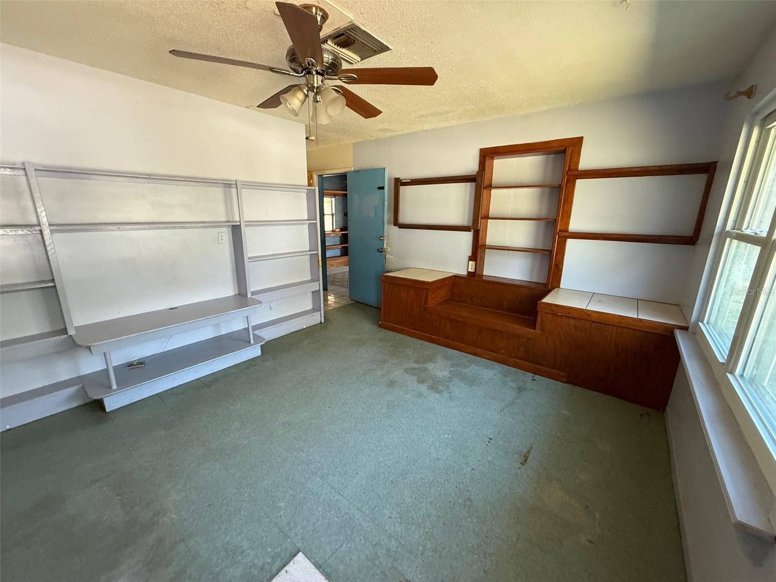 Image 2 of 19 For 6292 Park Drive