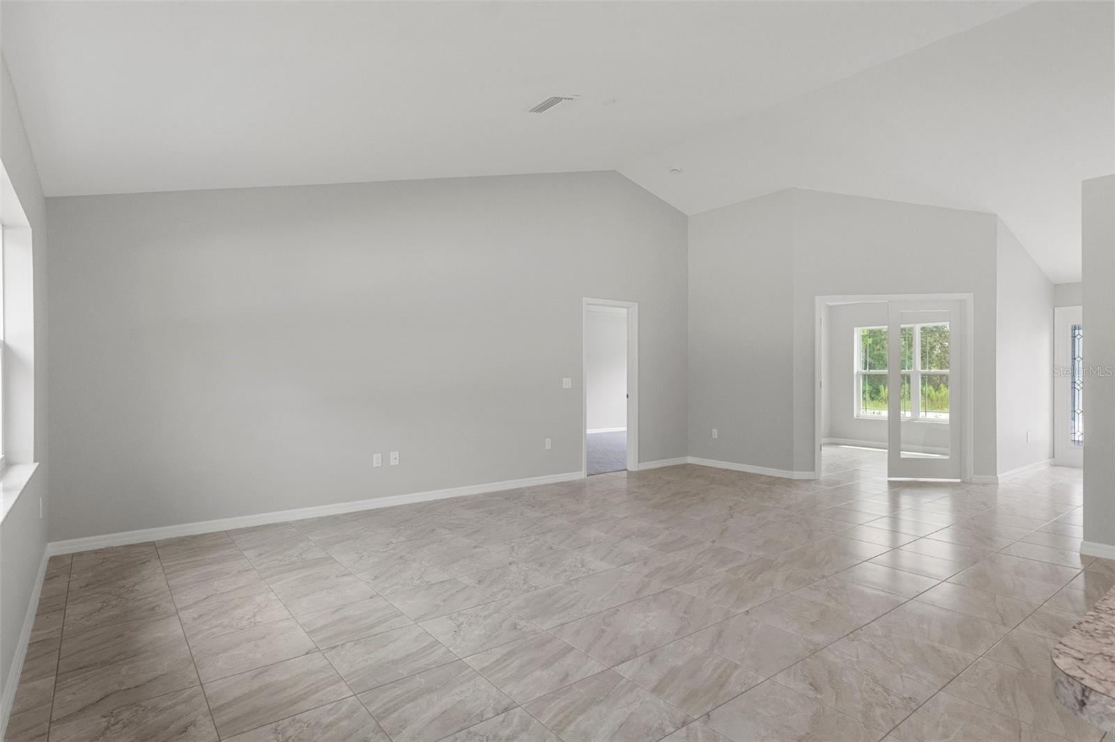 Image 9 of 38 For 11367 Latchwood Avenue