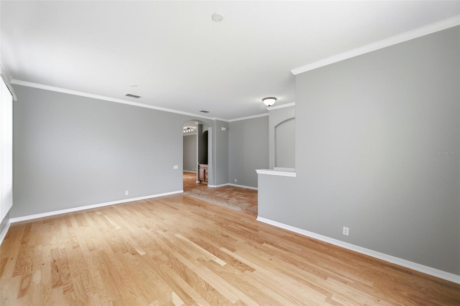 Image 13 of 78 For 14753 Potterton Circle