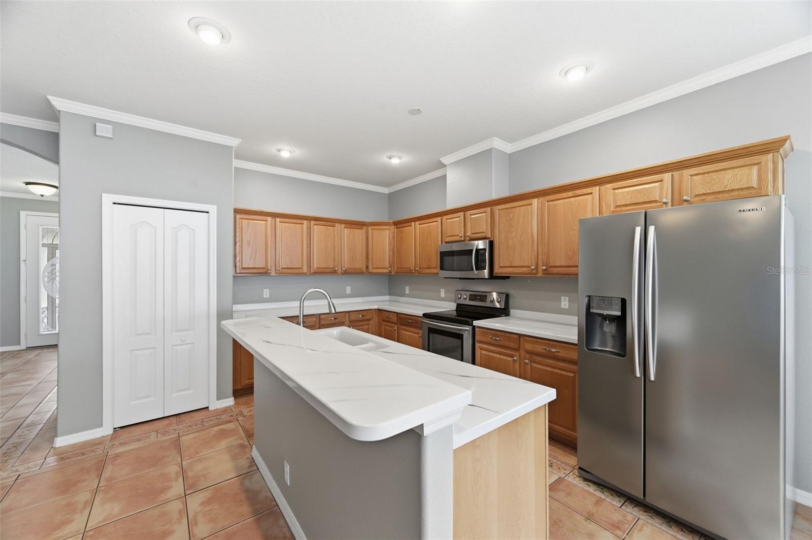 Image 16 of 78 For 14753 Potterton Circle