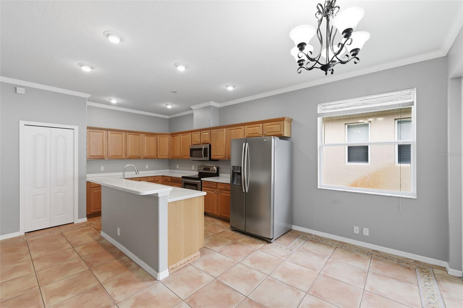 Image 17 of 78 For 14753 Potterton Circle