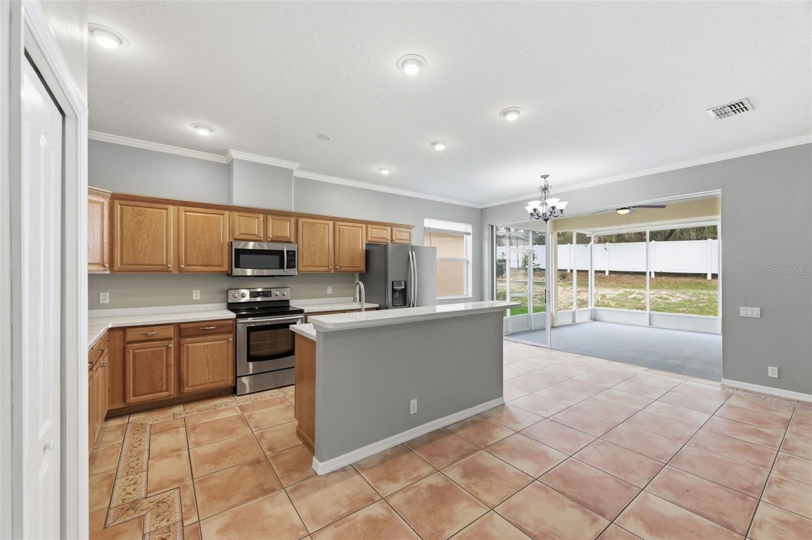 Image 18 of 78 For 14753 Potterton Circle