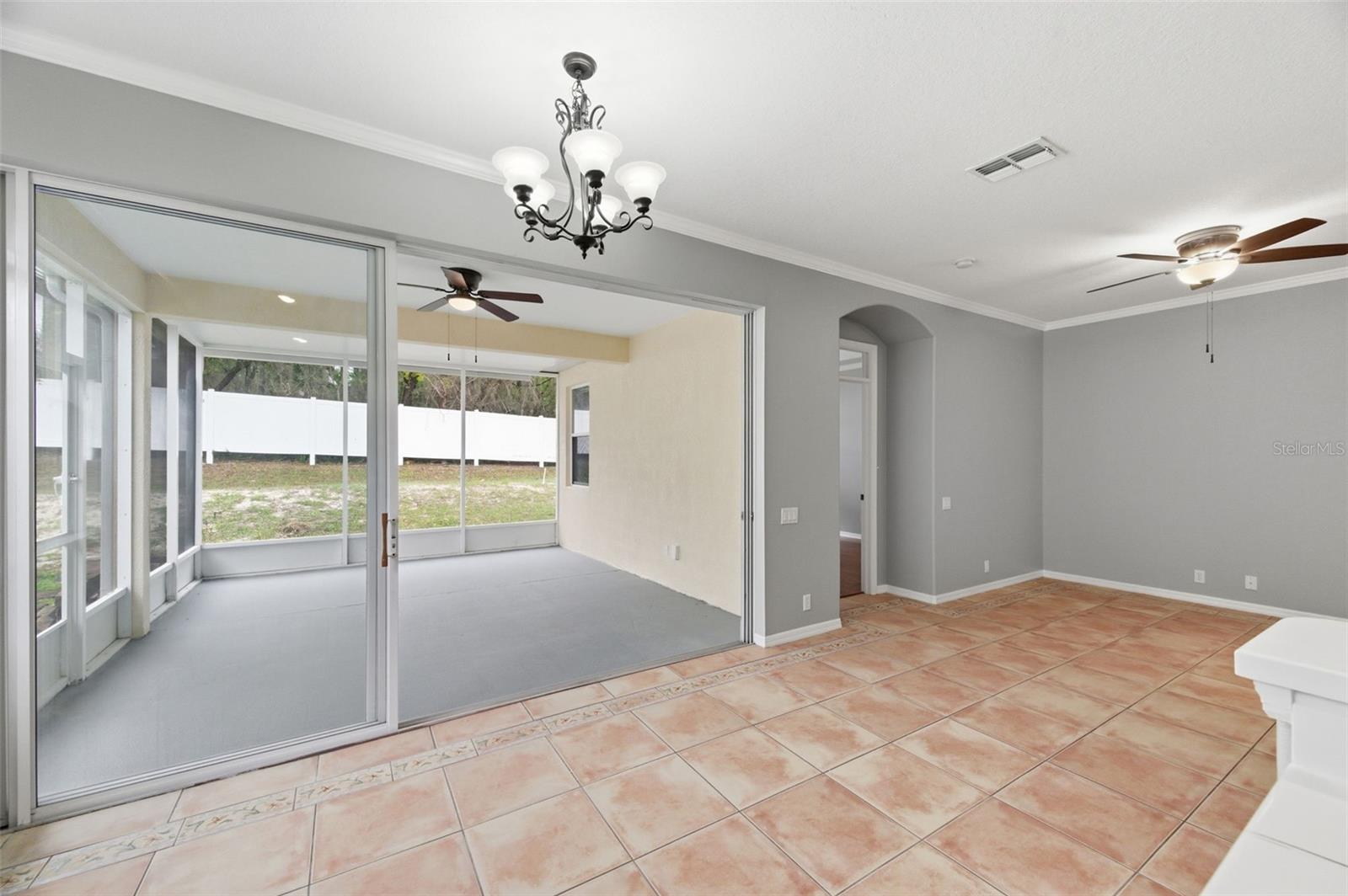 Image 21 of 78 For 14753 Potterton Circle