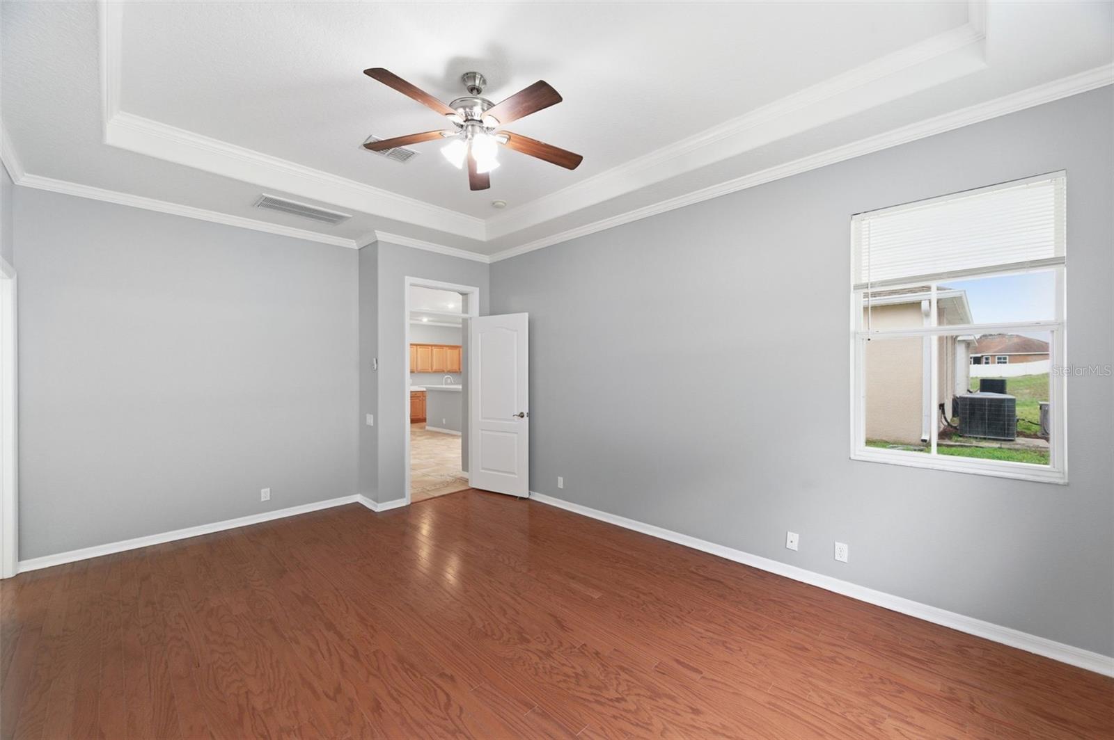 Image 32 of 78 For 14753 Potterton Circle