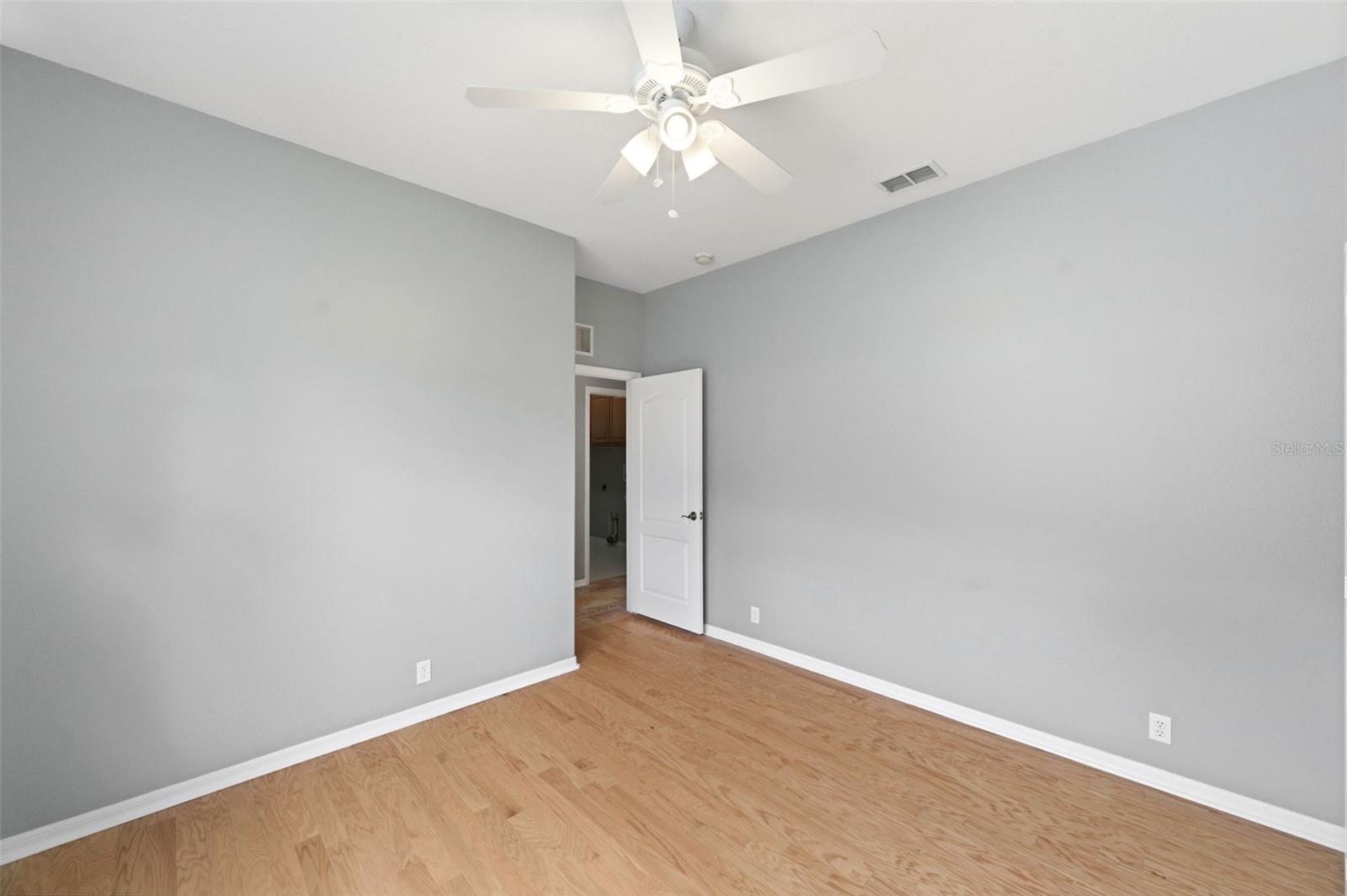 Image 41 of 78 For 14753 Potterton Circle